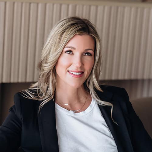 Alicia Sinclair (Profile Headshot)